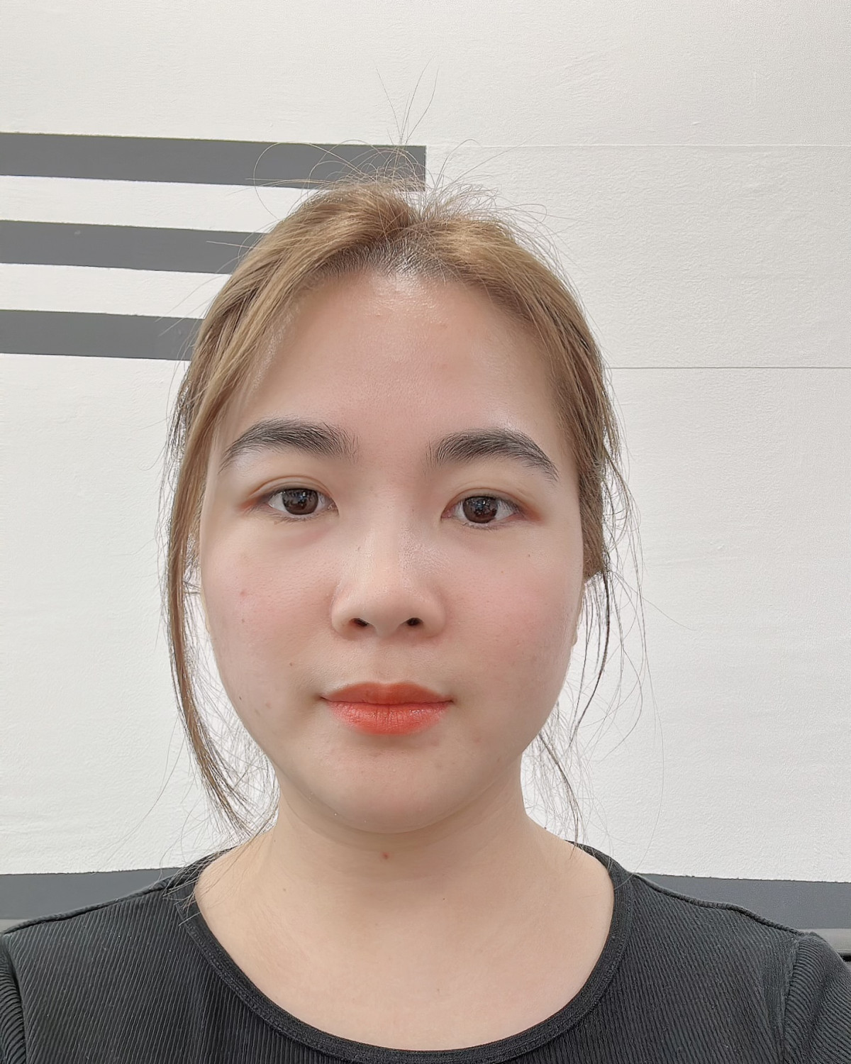 Lucy – CHIC NAILS Team